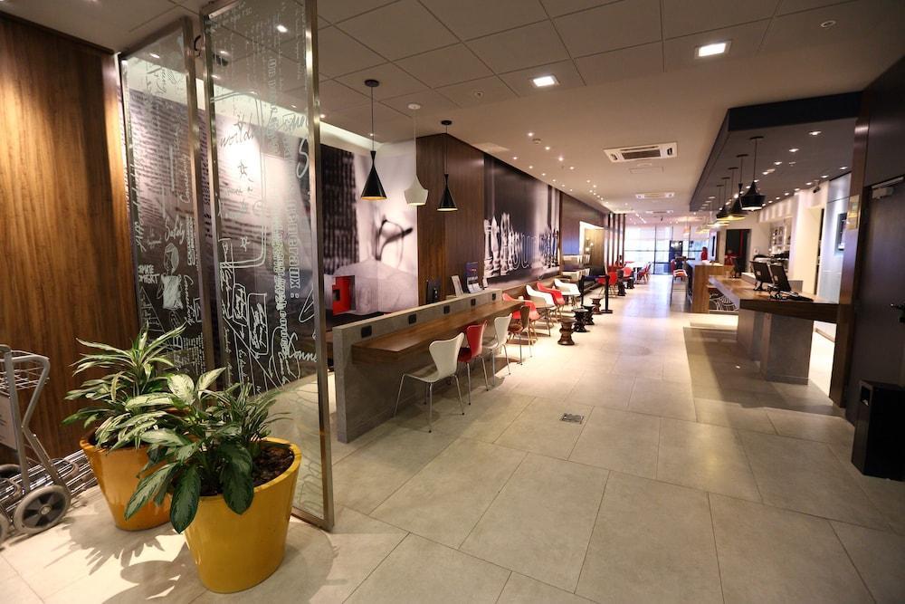 Готель Ibis Buenos Aires Obelisco Екстер'єр фото