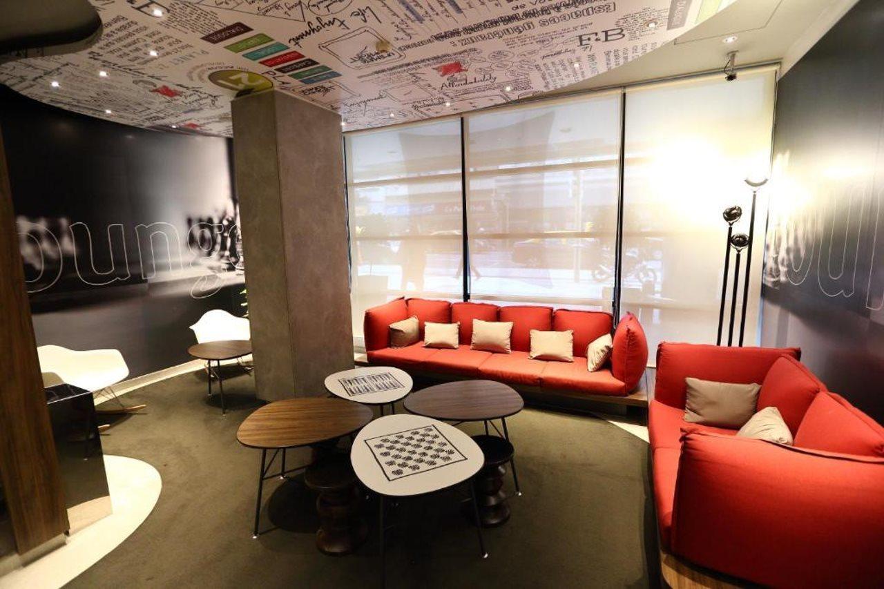 Готель Ibis Buenos Aires Obelisco Екстер'єр фото
