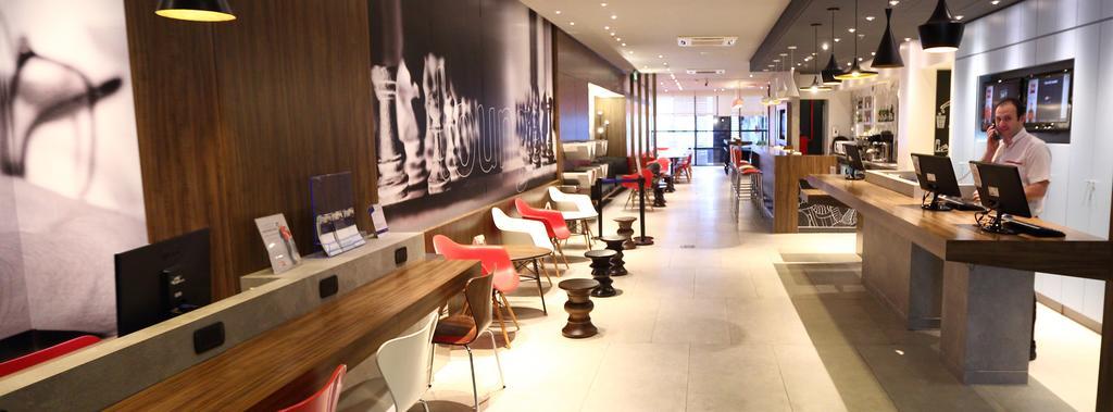 Готель Ibis Buenos Aires Obelisco Екстер'єр фото